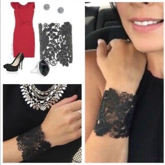 Stella & Dot Chantilly Lace Cuff - Picture 2 of 3